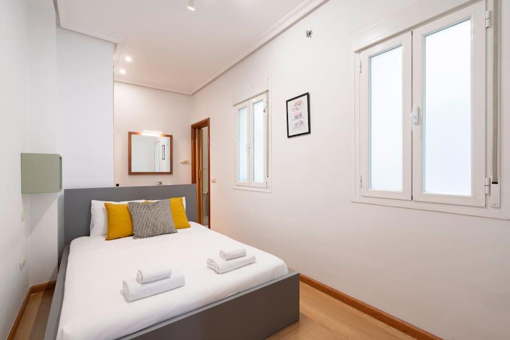 Flat In Barrio De Letras / Cervantes20 Madryt